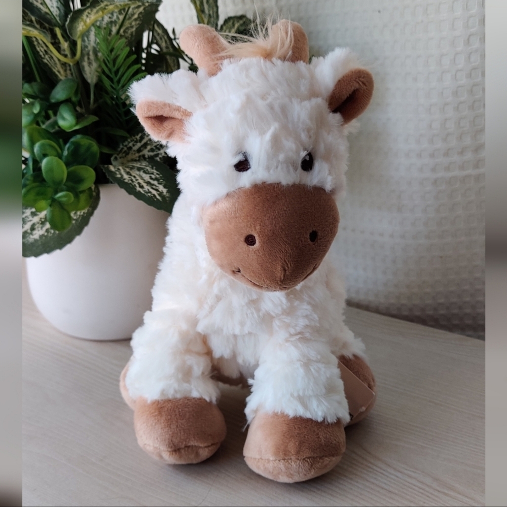 First Impressions Sitting Baby Giraffe Plush, Cream & Tan 9"